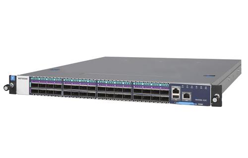 NETGEAR MANAGED SWITCH CON 32X40G 50G/100G                         IN CPNT (CSM4532-100EUS)