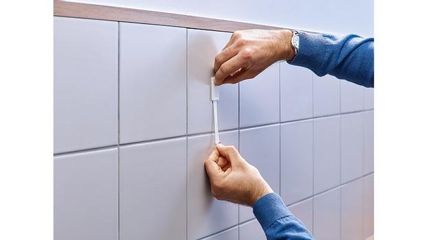 TESA 77762-00000 Self-Adhesive (77762-00000-00)