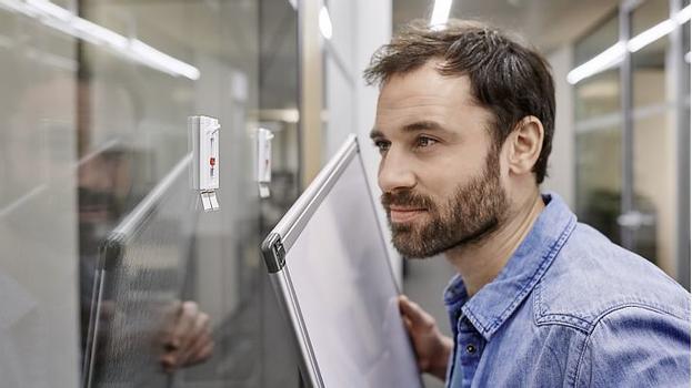 TESA 77762-00000 Self-Adhesive (77762-00000-00)