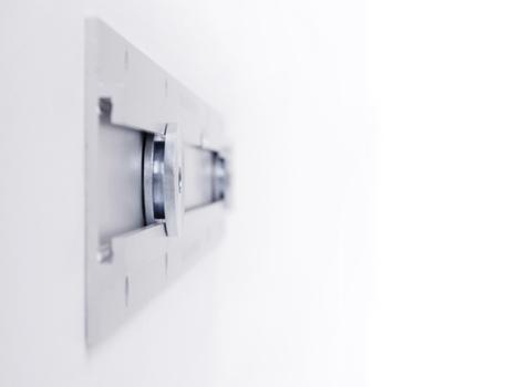 MULTIBRACKETS M Univs Wallmnt Super Slim Alumin 26-32" (7350022732933)