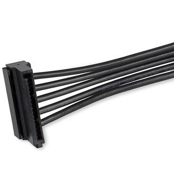 StarTech 4x SATA Power Splitter Adapter Cable - Strømsplitter - SATA-strøm (hann) til SATA-strøm (hunn) - 40 cm - svart (PYO4SATA)