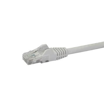 StarTech 0.5m White Cat6 / Cat 6 Snagless Ethernet Patch Cable 0.5 m - Nettverkskabel - RJ-45 (hann) til RJ-45 (hann) - 50 cm - UTP - CAT 6 - formstøpt,  uten hindringer,  flertrådet - hvit (N6PATC50CMWH)