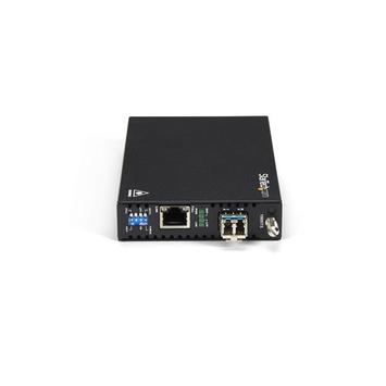 StarTech Singlemode (SM) LC Fiber Media Converter for 1Gbe Network - 10km - Gigabit Ethernet - 1310nm - with SFP Transceiver (ET91000SM10) - fibermedieomformer - 10Mb LAN, 100Mb LAN, 1GbE (ET91000SM10)