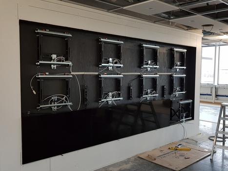 MULTIBRACKETS Public Video Wall Mount Glide HD Wall mount for LCD / LED panel iron black 35kg max screen size 40/70inch (7350073735792)