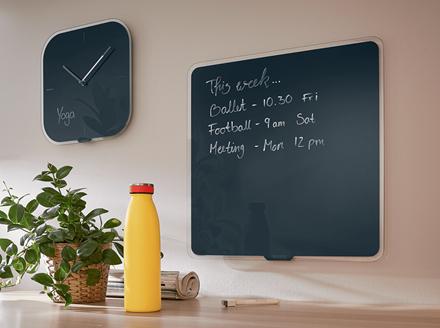 LEITZ Cosy Veggklokke med glassoverflate - fløyelsgrå Kvarts klokkemekanisme,  stillegående uten tikking. Inkl. whiteboardpenn (90170089)