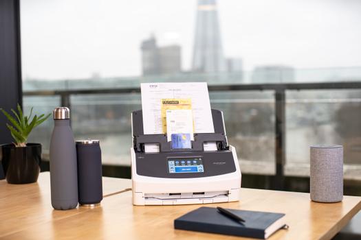 Fujitsu ScanSnap iX1600 dokumentskanner (PA03770-B401)