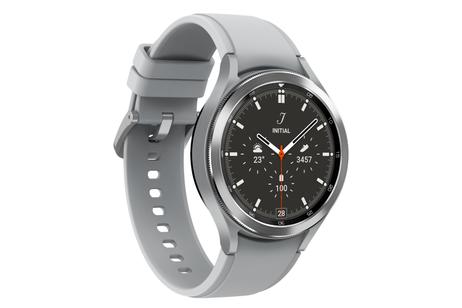 Samsung Galaxy Watch4 Classic - sølvfarget - smartklokke med åskamsportsbånd - sølv - 16GB - tysk versjon (SM-R895FZSADBT)