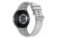 Samsung Galaxy Watch4 Classic - sølvfarget - smartklokke med åskamsportsbånd - sølv - 16GB - tysk versjon (SM-R895FZSADBT)