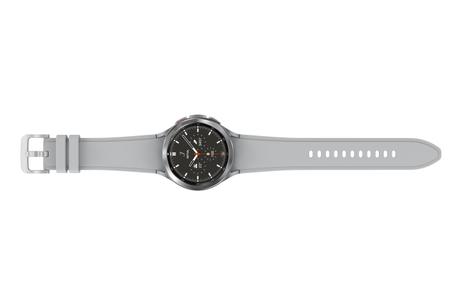Samsung Galaxy Watch4 Classic - sølvfarget - smartklokke med åskamsportsbånd - sølv - 16GB - tysk versjon (SM-R895FZSADBT)