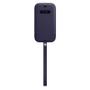 APPLE iPhone 12/12 Pro Leather Sleeve with MagSafe - Deep Violet