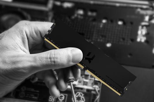 GOODRAM Irdm Pro Memory Module 8 Gb 1  (IRP-K3600D4V64L18S/8G)