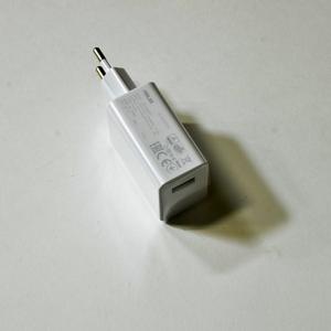 ASUS Adapter 18W 5V/9V White(USB) (0A001-00503300)
