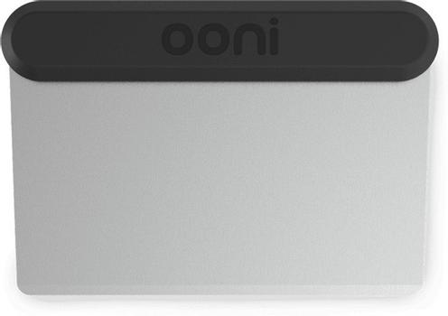 OONI pizzadeigskrape Solid kant i rustfritt stål og ergonomisk grep (UU-P09600)