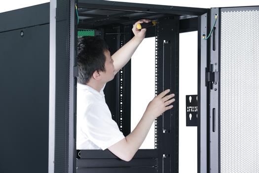 APC Easy Rack 42U 600 x 800 (ER6282)