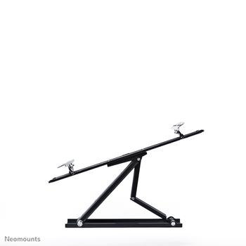 Neomounts by Newstar LED-W560 wall mount is a full swing wall mount for LCD/LED screens up to 60 Inch 150 cm (LED-W560)