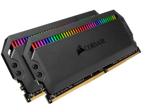 CORSAIR 16GB (2 x 8 GB) DDR4 3600MHz CL18 Dominator Platinum RGB Svart (CMT16GX4M2D3600C18)