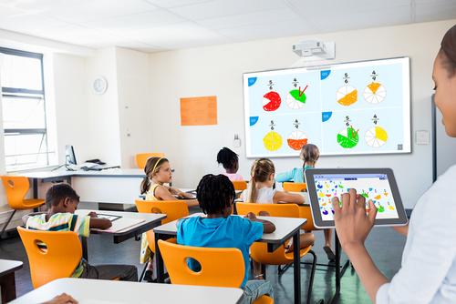 EPSON EB-1485Fi - WUXGA, LCD/ Laser,  5000 AL, 28dB (eco), 0.27:1, 9,8kg, 2x Pen & Finger, Mount (V11H919040)