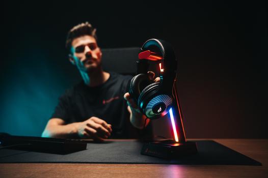 SUREFIRE VINSON N2 HEADSETSTANDHUB BLK DUALBALANCE GAMING HEADSET HUB ACCS (48847)