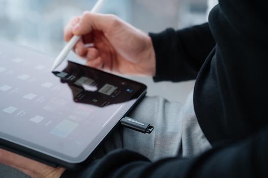 VERBATIM USB Drive 3.2 Gen 1 64GB Retractable USB-C (49458)