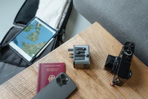 VERBATIM Universal Travel Adapter  (49545)