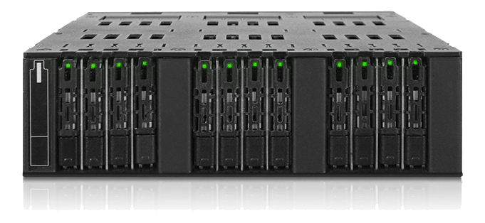 ICY DOCK 12 Bay M.2 SATA SSD OCuLink (MB872MP-B)