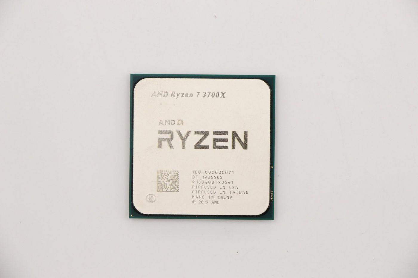 Lenovo AMD Ryzen 7 3700X 8-core MEDION