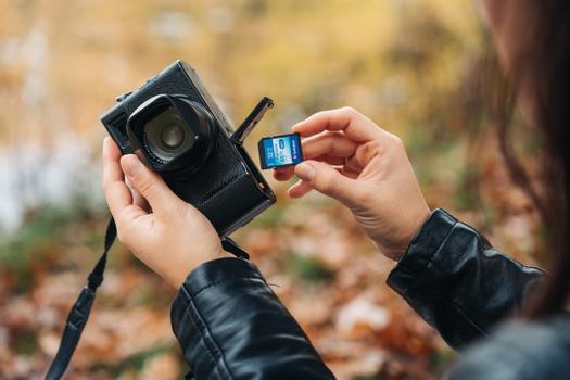 VERBATIM SD Card 32 GB (SDHC) Class 10  (43963)