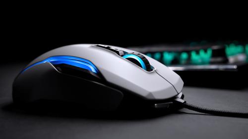 ROCCAT Kone Aimo Mouse Ambidextrous  (ROC-11-820-WE)