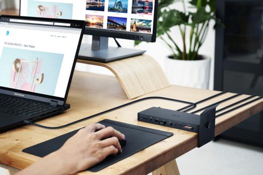 ASUS DC500 Triple 4K Thunderbolt 4 Dock  90XB08DN-BDS010 (90XB08DN-BDS010)