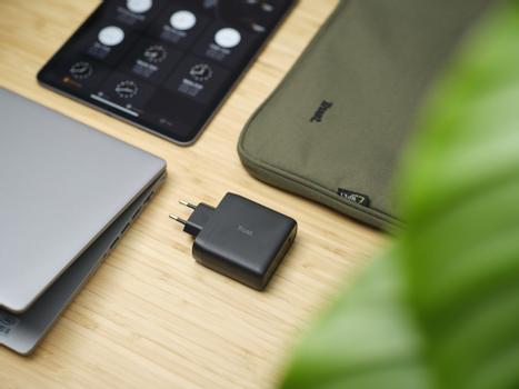 TRUST MAXO 100W USB-C Charger Black (24818)