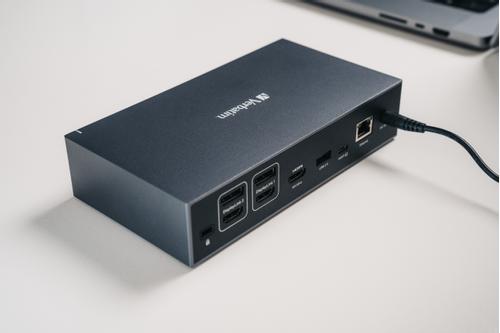 VERBATIM USB-C Pro Docking Station 17 Port CDS-17 (32172)