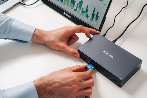VERBATIM USB-C Pro Docking Station 17 Port CDS-17 (32172)