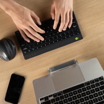 R-GO Tools Ergonomic keyboard EN (RGOCOUKWLBL)