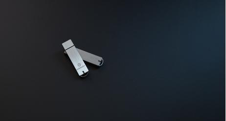 Kingston IronKey Basic S1000 - USB-flashstasjon - 32 GB - TAA-samsvar (IKS1000B/32GB)