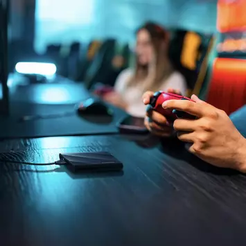 Samsung 2TB Portable SSD T9 USB 3.2 Gen2x2 (MU-PG2T0B/EU)