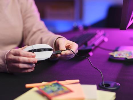 TRUST GXT 110 Felox 4800 DPI Ambidextrous Wireless Optical White Gaming Mouse (25069)