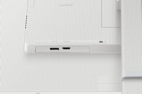 Samsung S70D Computer Monitor 81.3 Cm (LS32D701EAUXEN)