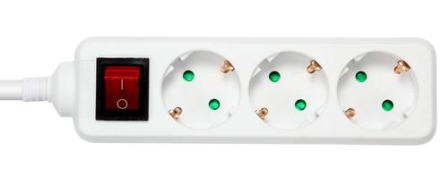 DELTACO outlet 3xCEE 7/3 1xCEE 7/7 switch 3m white (GT-0351)