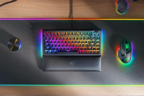 RAZER Blackwidow V4 Keyboard Gaming  (RZ03-05000400-R3E1)