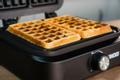 UNOLD 48275 Double Waffle Iron Brussels       Belgian Waffels (48275)