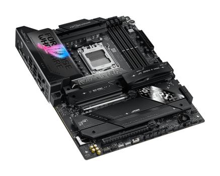 ASUS ROG STRIX X870E-E GAMING WIFI, ATX, AM5, DDR5, 3x M.2 PCIe 5.0, 2x USB4, 5GbE LAN, Wi-Fi 7 320MHz (802.11be) (90MB1IB0-M0EAY0)