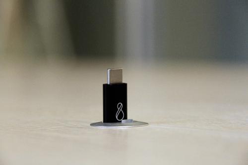 OCHNO O-POS-LED-AL-1 | Pull Out LED Socket | Aluminum (O-POS-LED-AL-1)