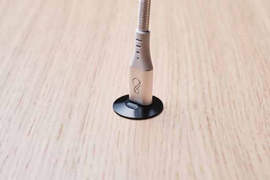 OCHNO Socket with RGB Button | USB-C outlet w. locking screw 1m cable | Bord, infÃ¤lld plant | Svart (O-SWO-100-S-1)