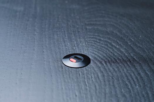 OCHNO Socket with RGB Button | USB-C outlet w. locking screw 1m cable | Bord, infÃ¤lld plant | Svart (O-SWO-100-S-1)