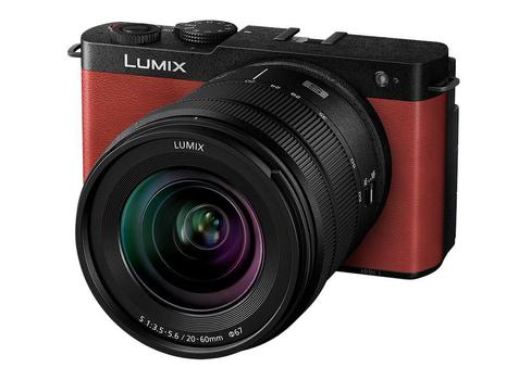 PANASONIC Lumix S9 + 20-60Mm F3.5-5.6  (DC-S9KE-R)