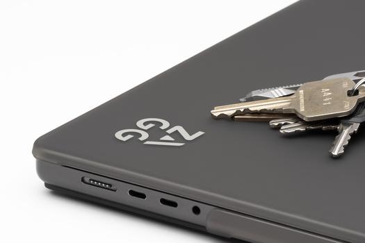 ZAGG / INVISIBLESHIELD Hardshell MB Pro 13"M2/ M1/ '20 Smoke (702315485)