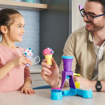 SPINMASTER Kinetic Sand Soft Serve Station (60683 (6068385)