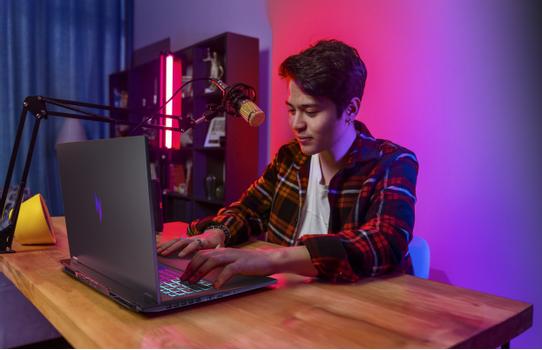 ACER Nitro 18 AI AMD AN18-61-R7SD AMD Ryzen AI 7 PRO 350 Laptop 45,7 cm (18) WQXGA 16 GB DDR5-SDRAM 1 TB SSD NVIDIA GeForce RTX 5070 Ti Wi-Fi 6E (802.11ax) Windows 11 Home Tysk Sort (NH.QYCEG.002)