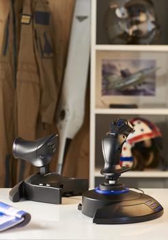 THRUSTMASTER T-Flight Hotas 4 EMEA PC/PS4 + War Thunder Starter Pack (4160664)