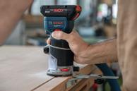 Bosch GKF 18V-8 overfres - u/batteri (06016C2003)